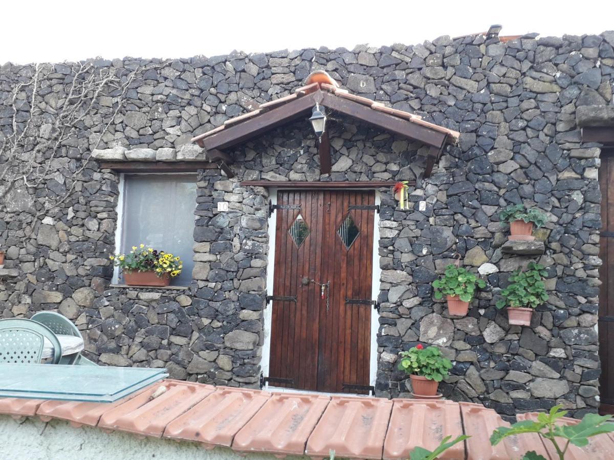 B&B Domo De Pedra Тоттубелла Экстерьер фото